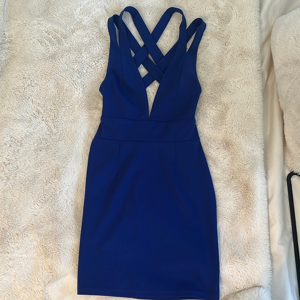 Short blue dress